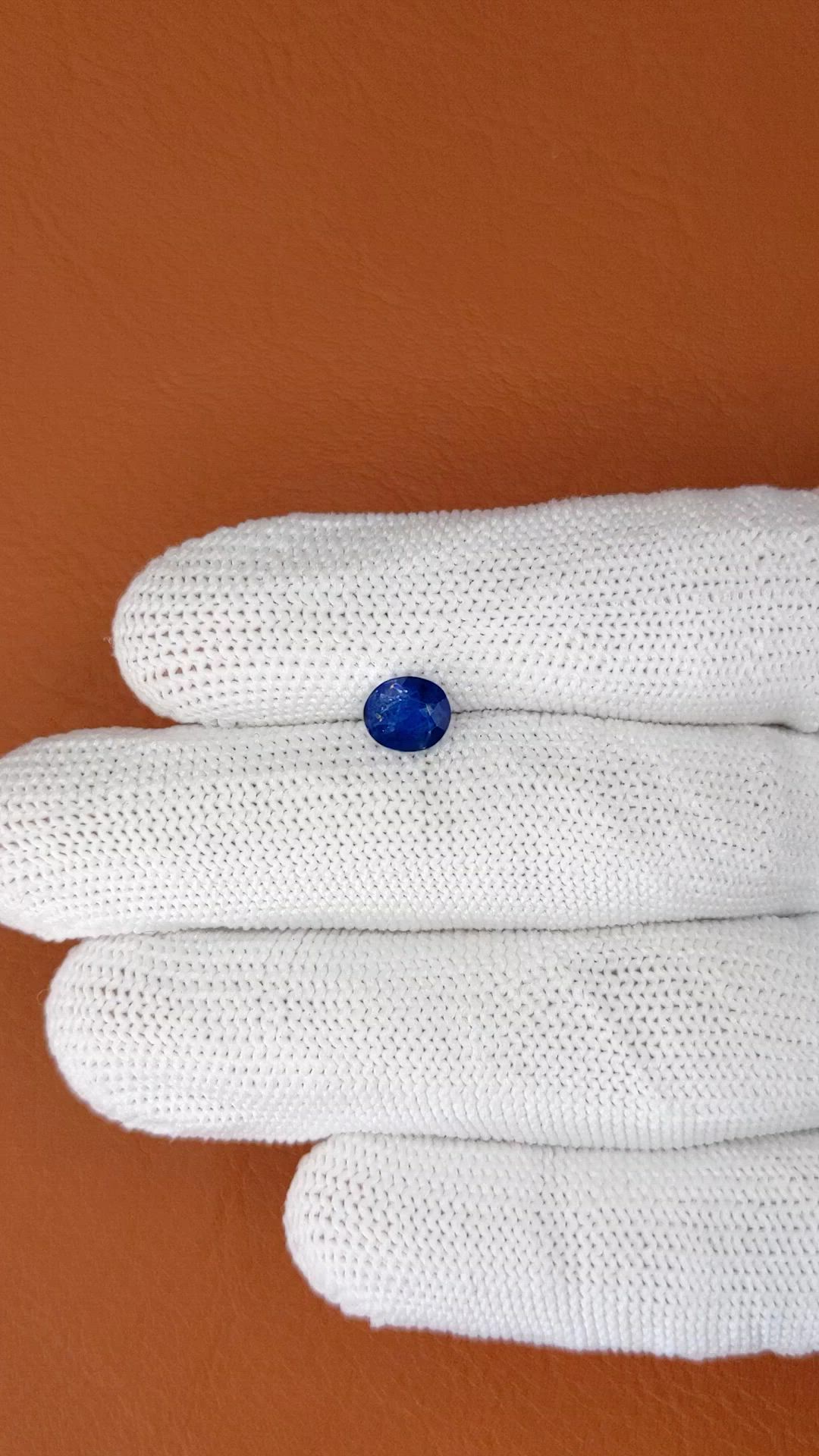 1.59 Ct. Blue Sapphire from Ceylon (Sri Lanka) Size Video
