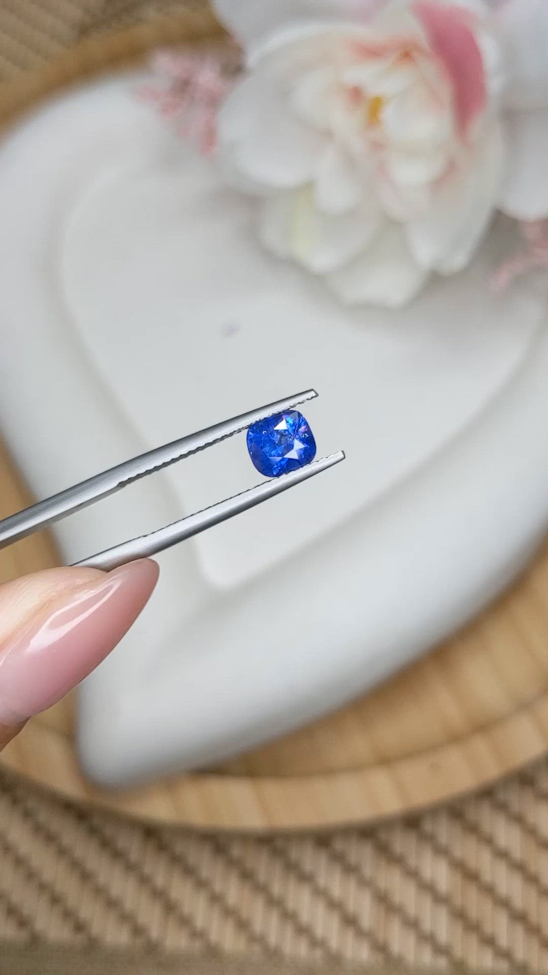 1.46 Ct. Blue Sapphire from Ceylon (Sri Lanka) Size Video