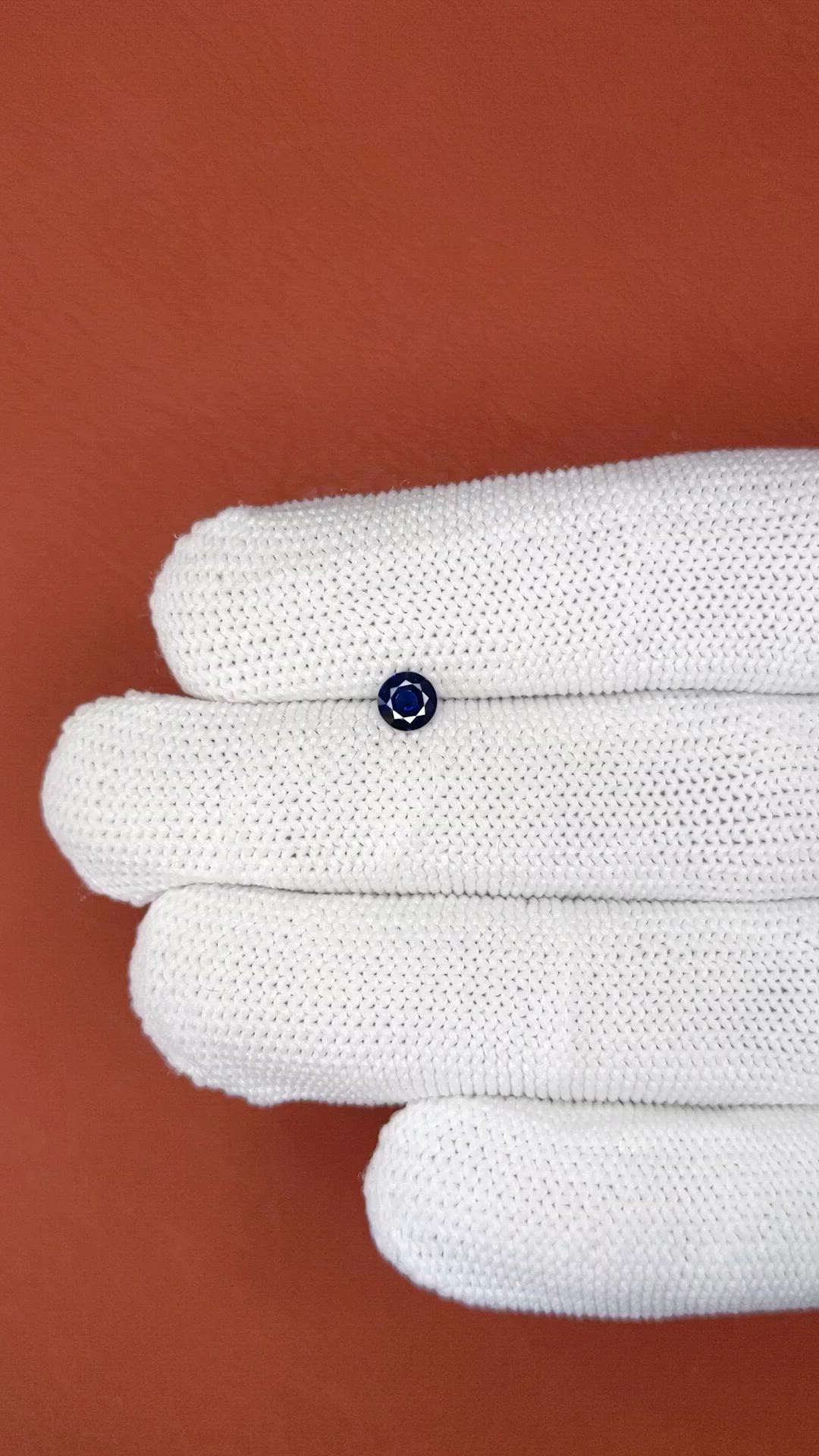 0.33 Ct. Blue Sapphire from Ceylon (Sri Lanka) Size Video