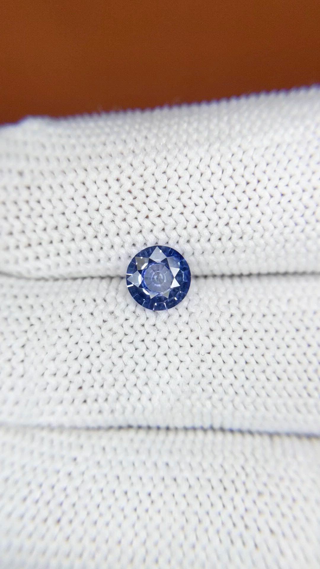0.80 Ct. Blue Sapphire from Ceylon (Sri Lanka) Size Video