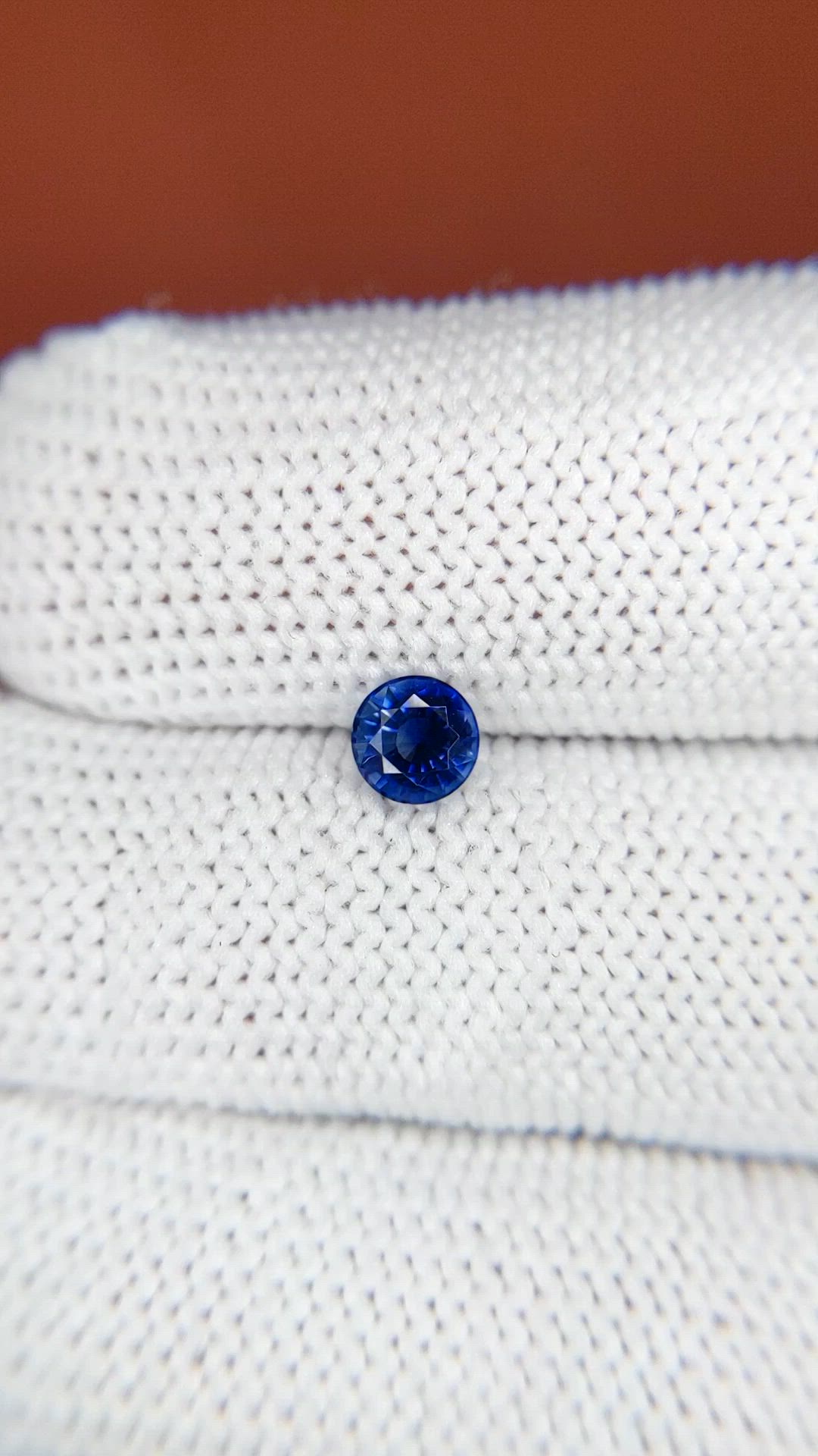 0.60 Ct. Blue Sapphire from Ceylon (Sri Lanka) Size Video