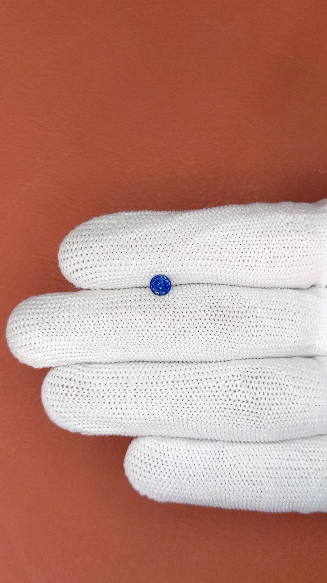 0.49 Ct. Blue Sapphire from Ceylon (Sri Lanka) Size Video