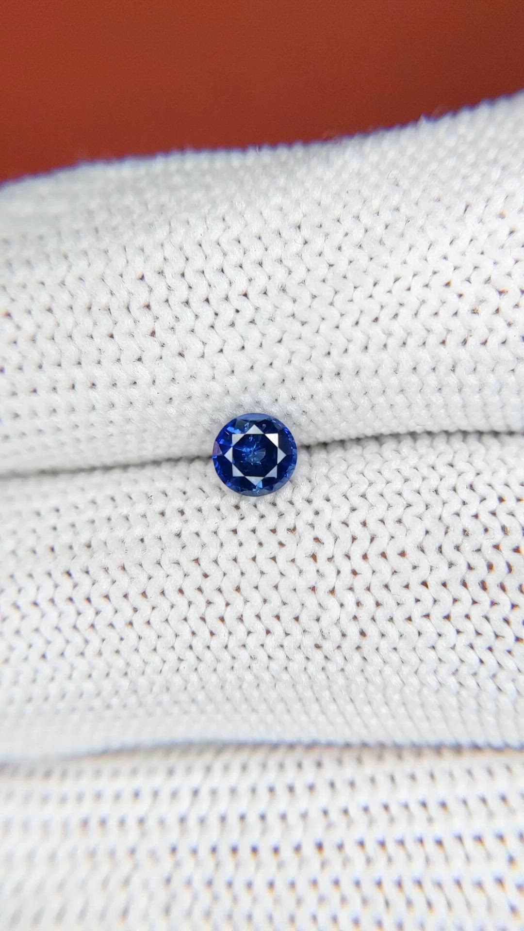 0.49 Ct. Blue Sapphire from Ceylon (Sri Lanka) Size Video