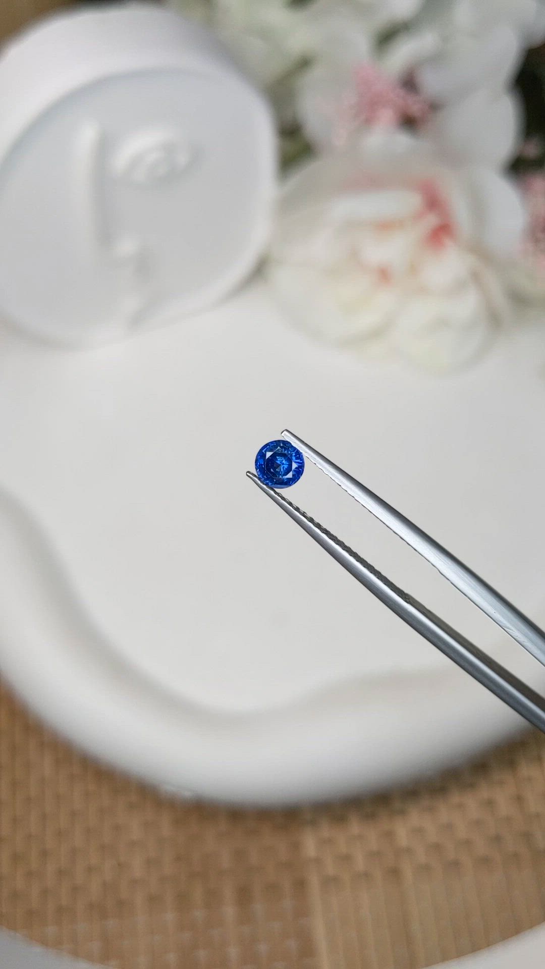 0.49 Ct. Blue Sapphire from Ceylon (Sri Lanka) Size Video