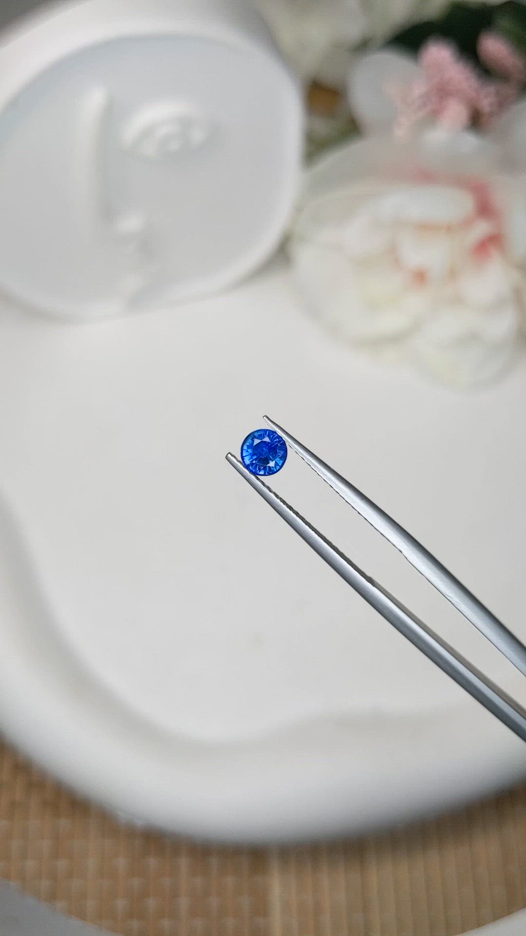 0.52 Ct. Blue Sapphire from Ceylon (Sri Lanka) Size Video