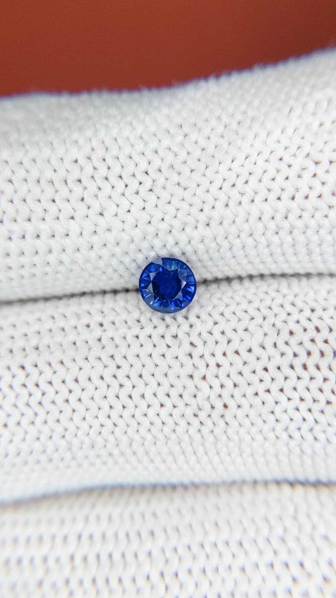 0.52 Ct. Blue Sapphire from Ceylon (Sri Lanka) Size Video