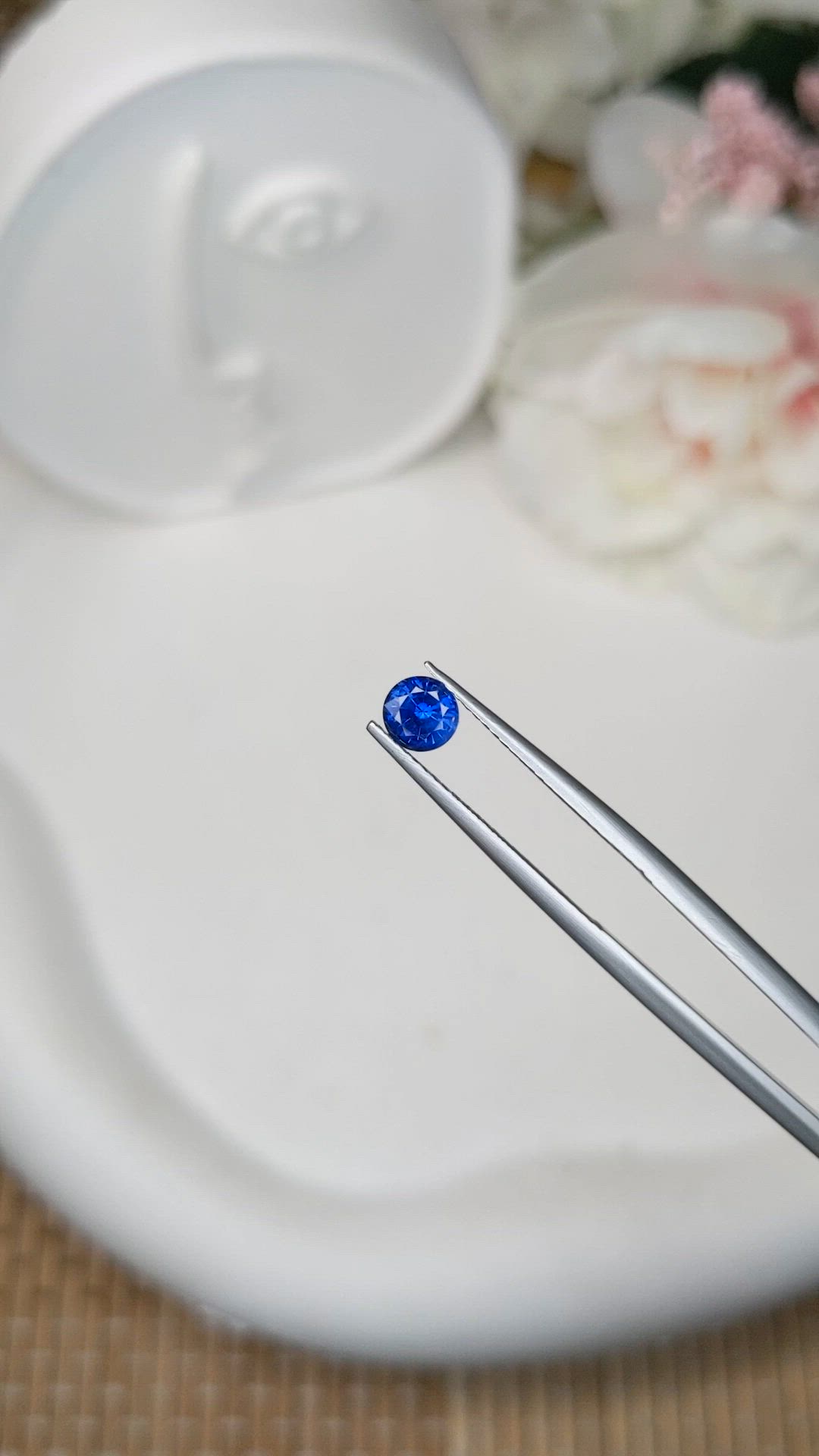 0.55 Ct. Blue Sapphire from Ceylon (Sri Lanka) Size Video