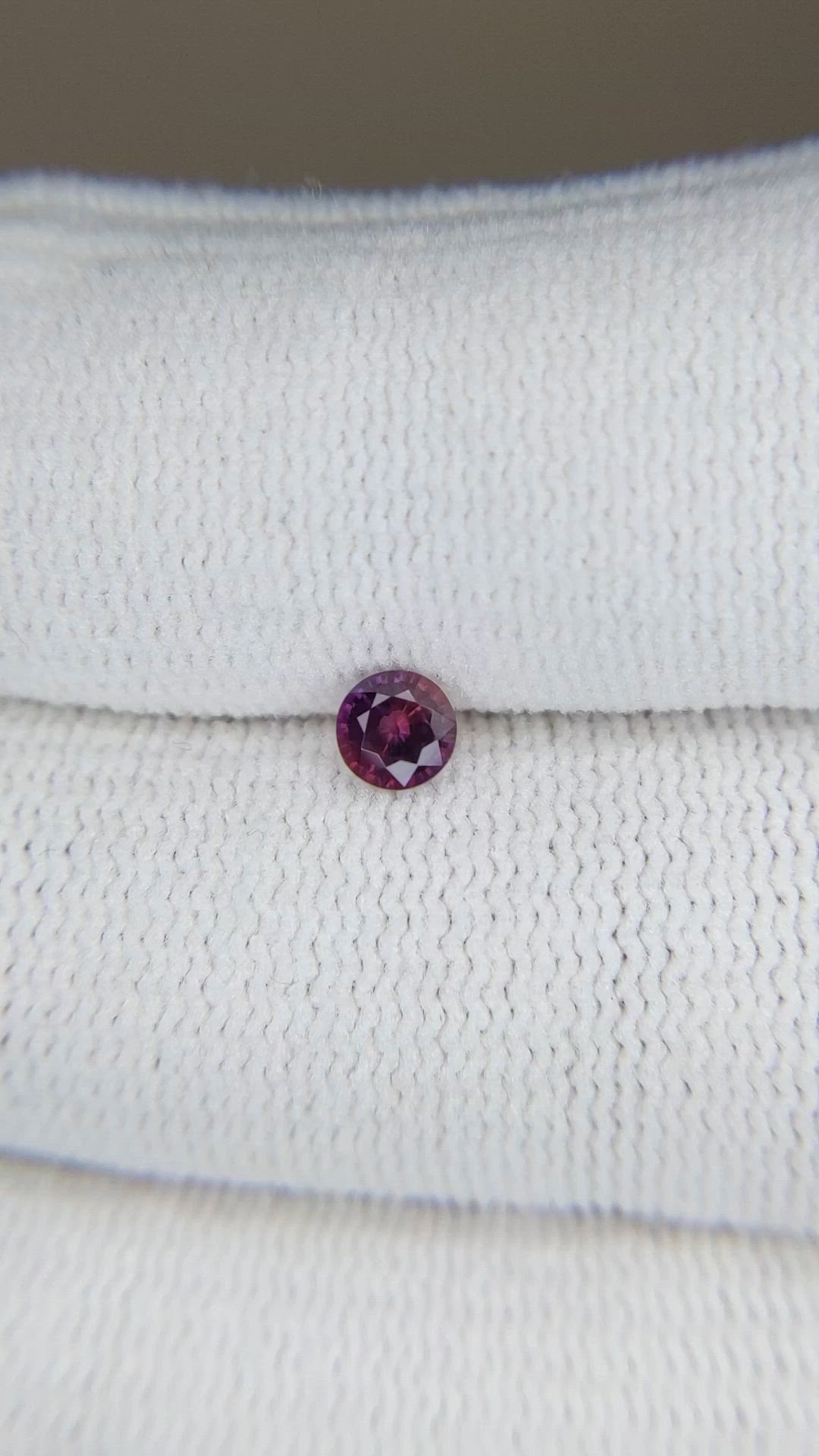 0.31 Ct. Pinkish Purple Sapphire from Ceylon (Sri Lanka) Size Video