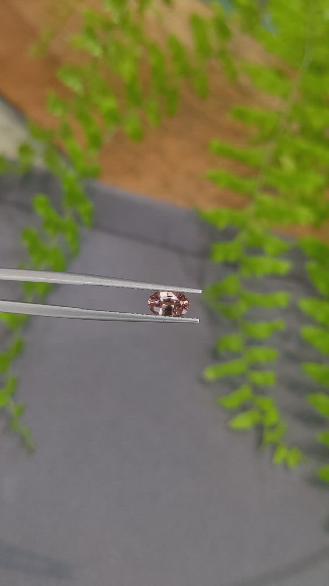 0.92 Ct. Pinkish Brown Sapphire from Ceylon (Sri Lanka) Size Video