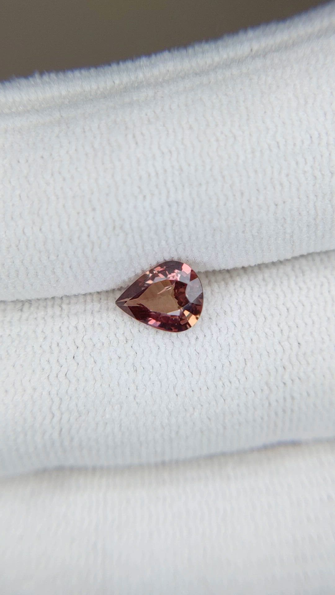 0.86 Ct. Reddish Pink Sapphire from Ceylon (Sri Lanka) Size Video