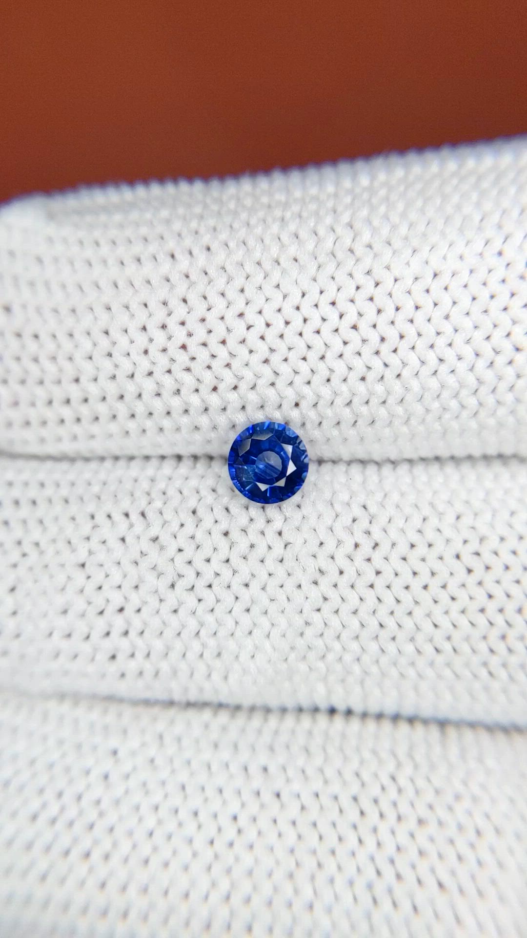 0.44 Ct. Blue Sapphire from Ceylon (Sri Lanka) Size Video