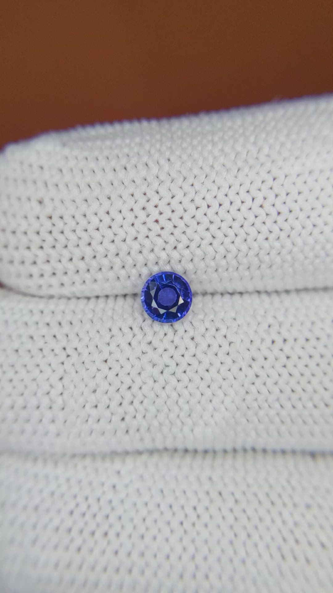 0.47 Ct. Blue Sapphire from Ceylon (Sri Lanka) Size Video