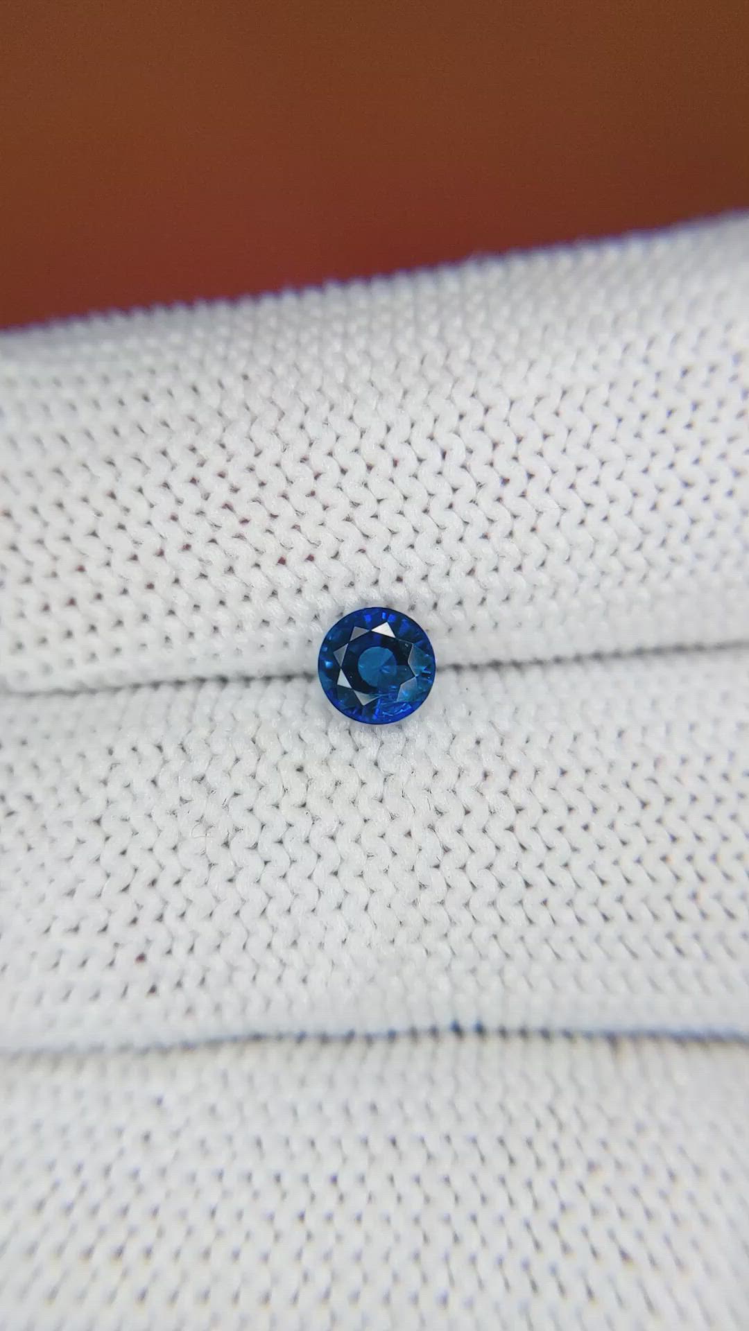 0.54 Ct. Blue Sapphire from Ceylon (Sri Lanka) Size Video