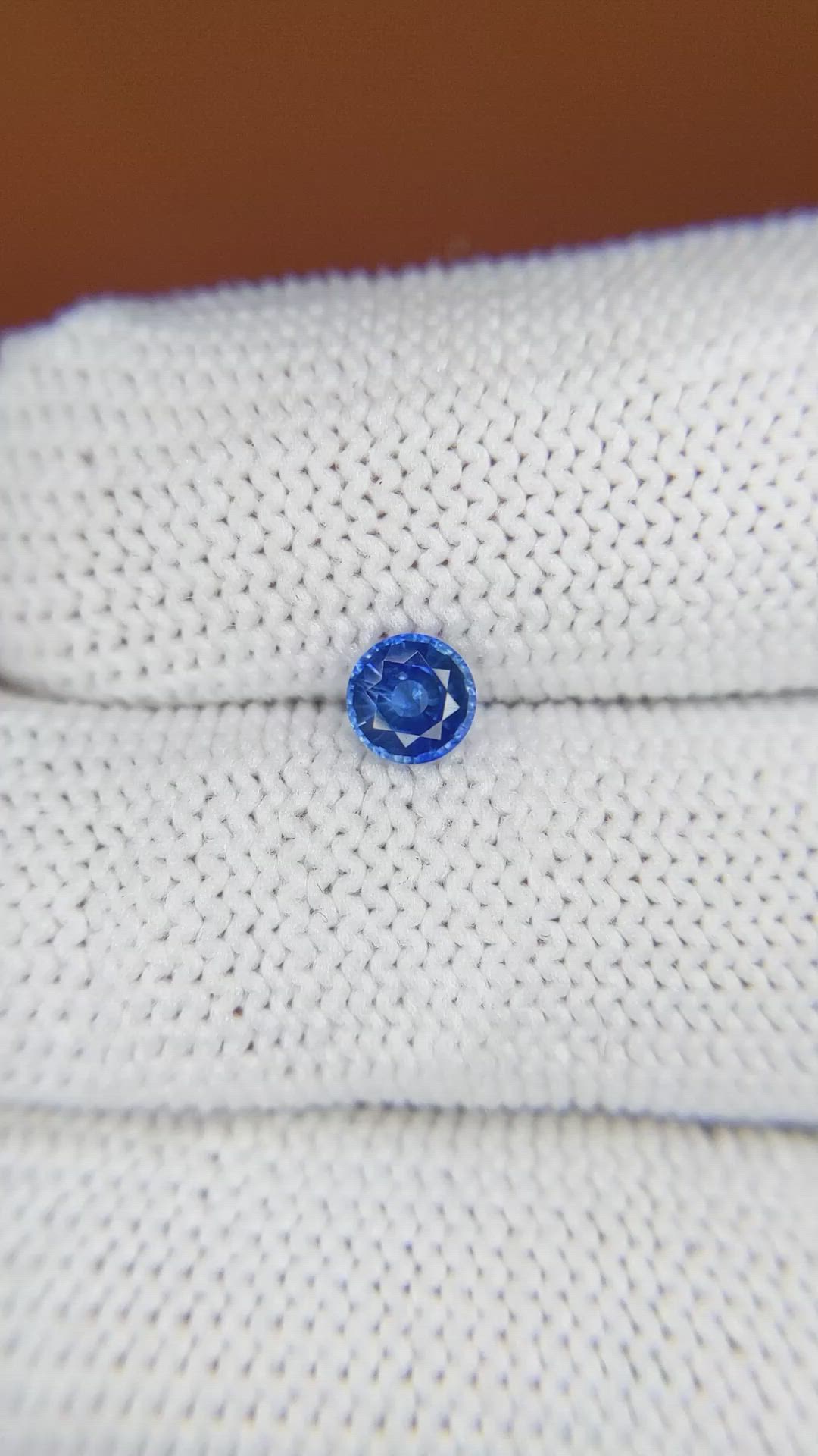 0.51 Ct. Blue Sapphire from Ceylon (Sri Lanka) Size Video