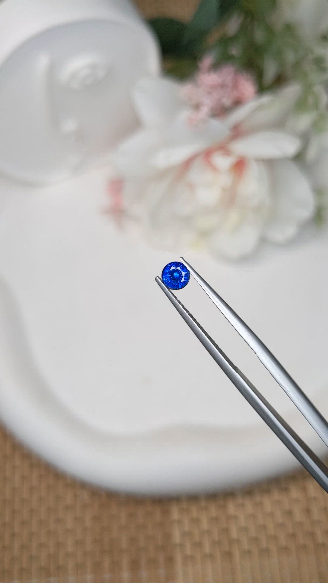 0.47 Ct. Blue Sapphire from Ceylon (Sri Lanka) Size Video