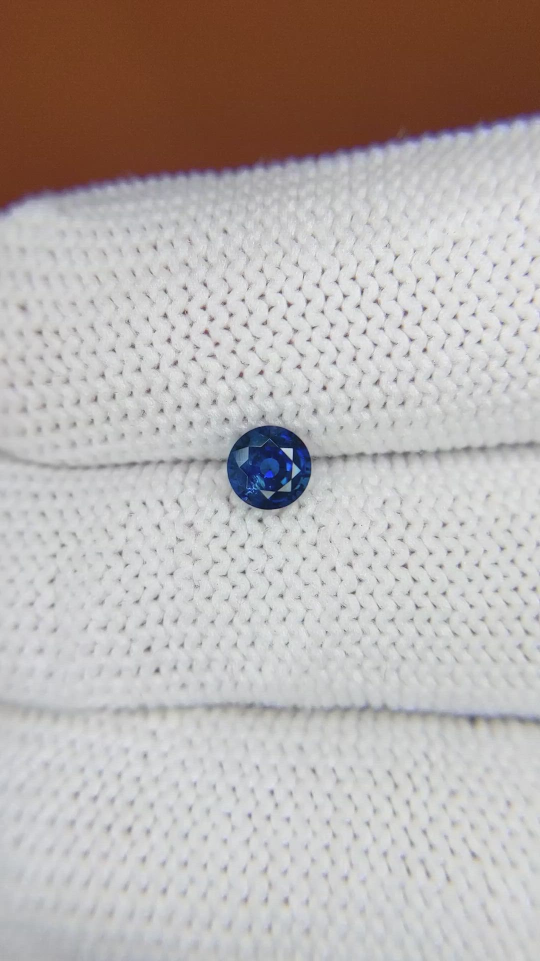 0.47 Ct. Blue Sapphire from Ceylon (Sri Lanka) Size Video