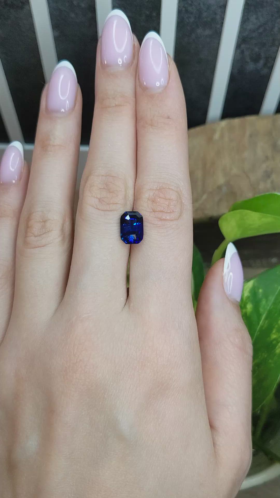 4.24 Ct. Blue Sapphire from Ceylon (Sri Lanka) Size Video