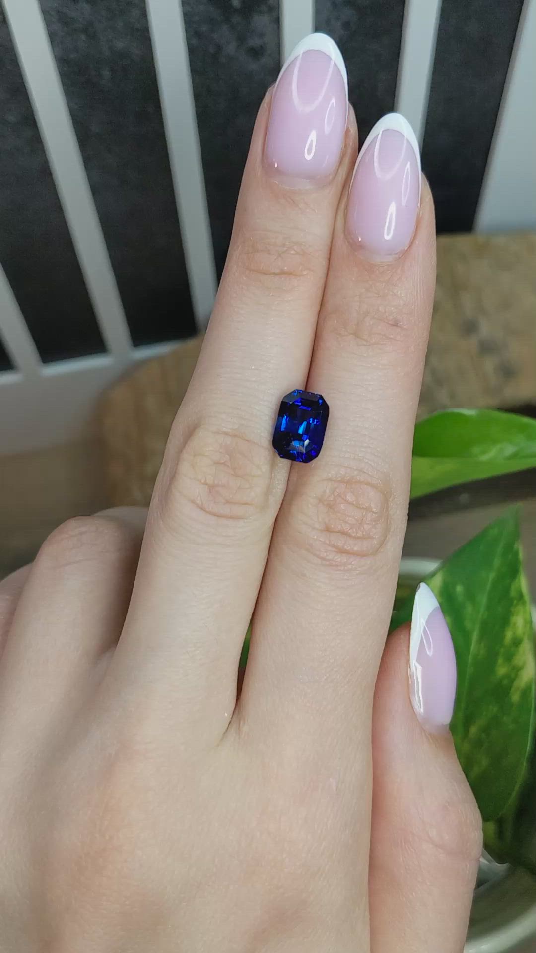 4.24 Ct. Blue Sapphire from Ceylon (Sri Lanka) Size Video