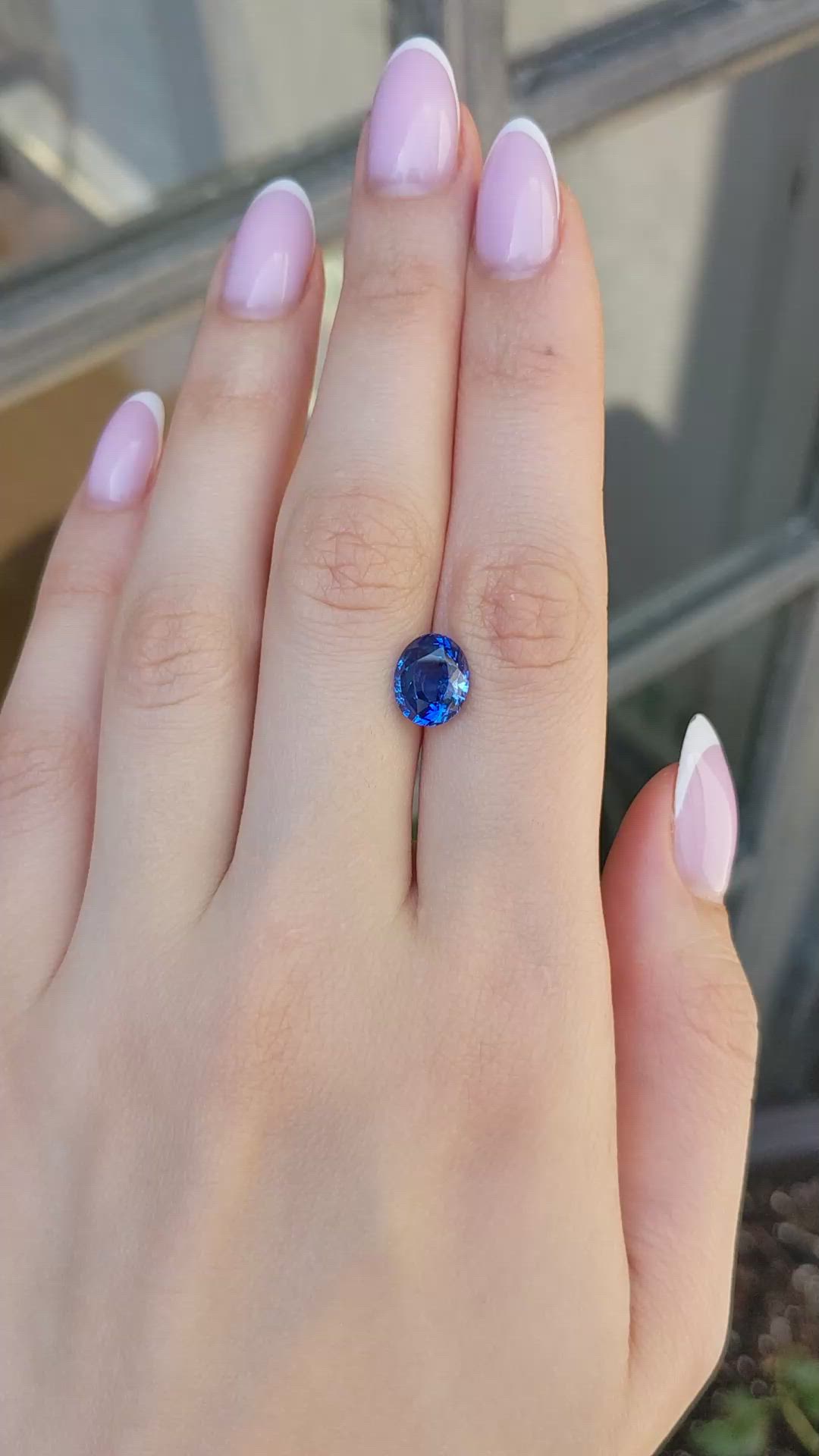 4.00 Ct. Blue Sapphire from Ceylon (Sri Lanka) Size Video