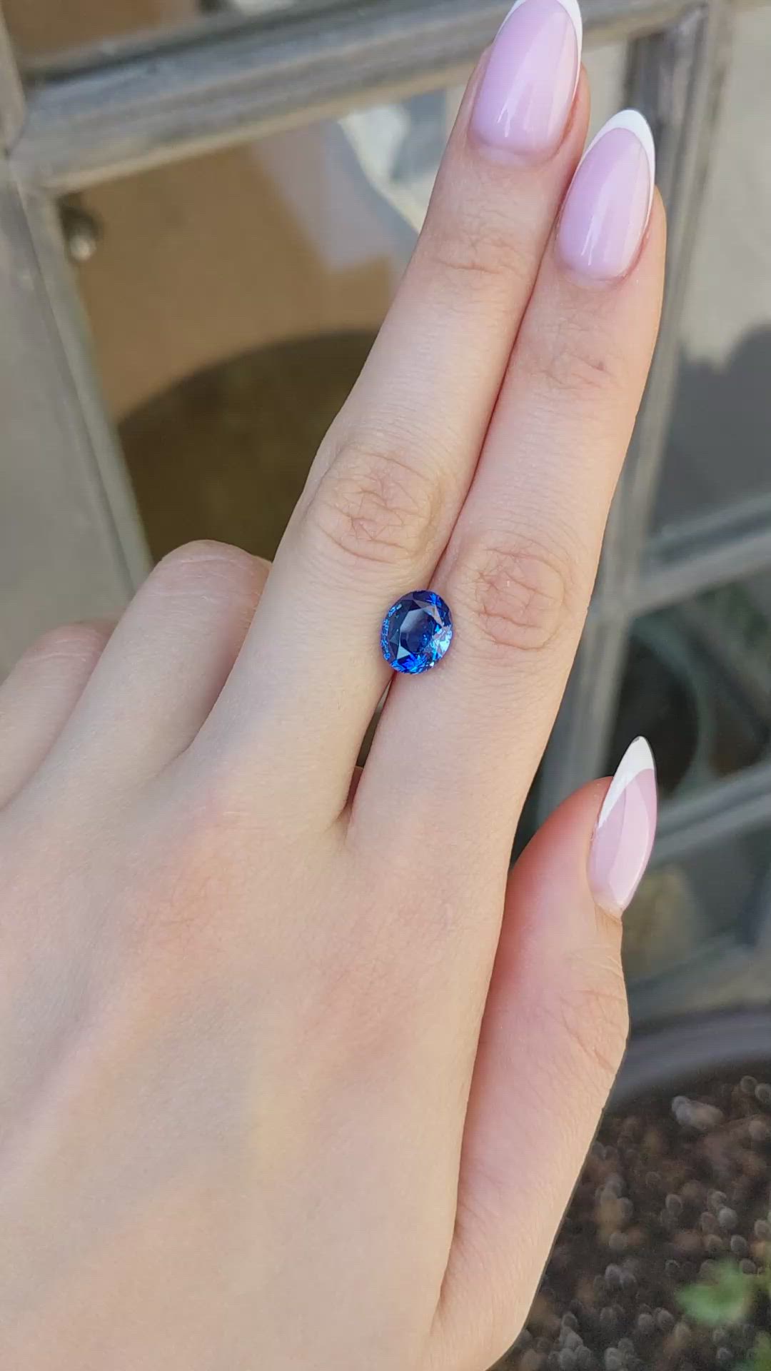 4.00 Ct. Blue Sapphire from Ceylon (Sri Lanka) Size Video