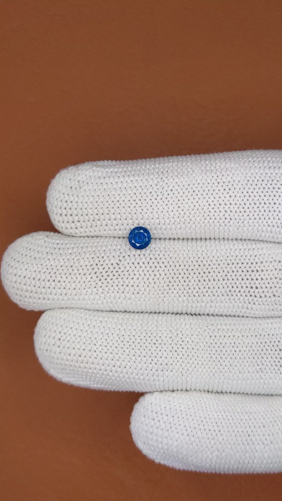 0.41 Ct. Blue Sapphire from Ceylon (Sri Lanka) Size Video
