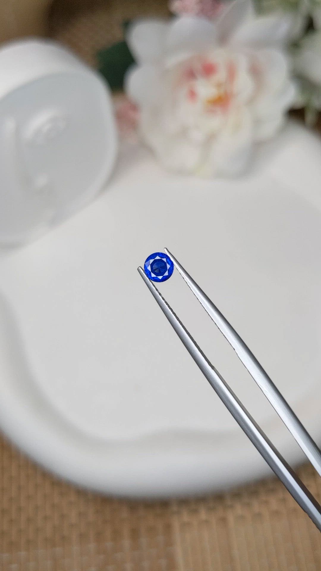 0.41 Ct. Blue Sapphire from Ceylon (Sri Lanka) Size Video