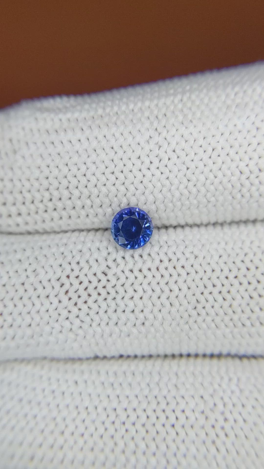 0.52 Ct. Blue Sapphire from Ceylon (Sri Lanka) Size Video