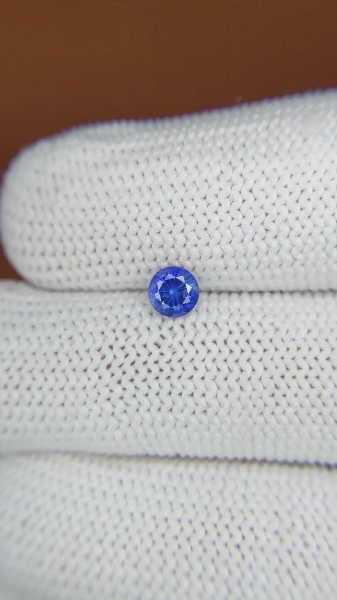 0.47 Ct. Blue Sapphire from Ceylon (Sri Lanka) Size Video
