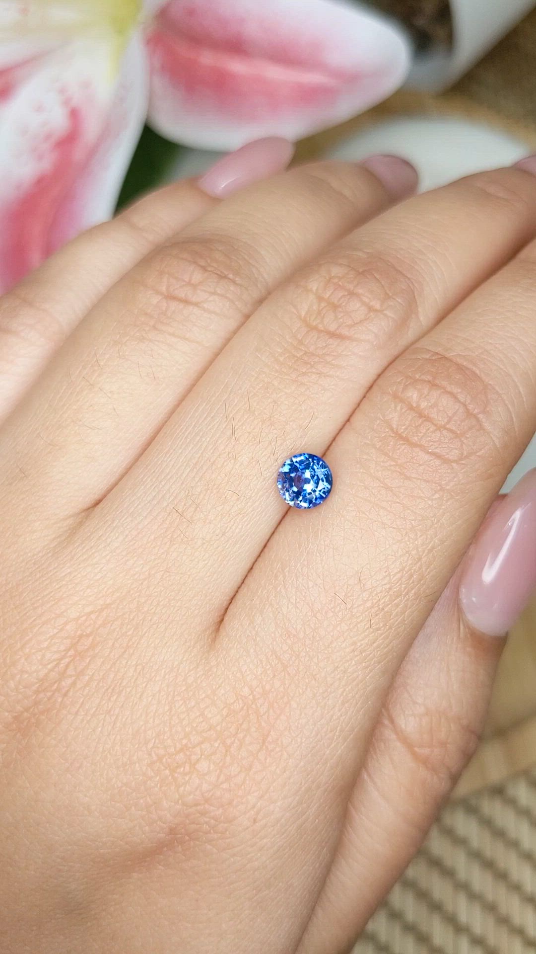 0.81 Ct. Blue Sapphire from Ceylon (Sri Lanka) Size Video