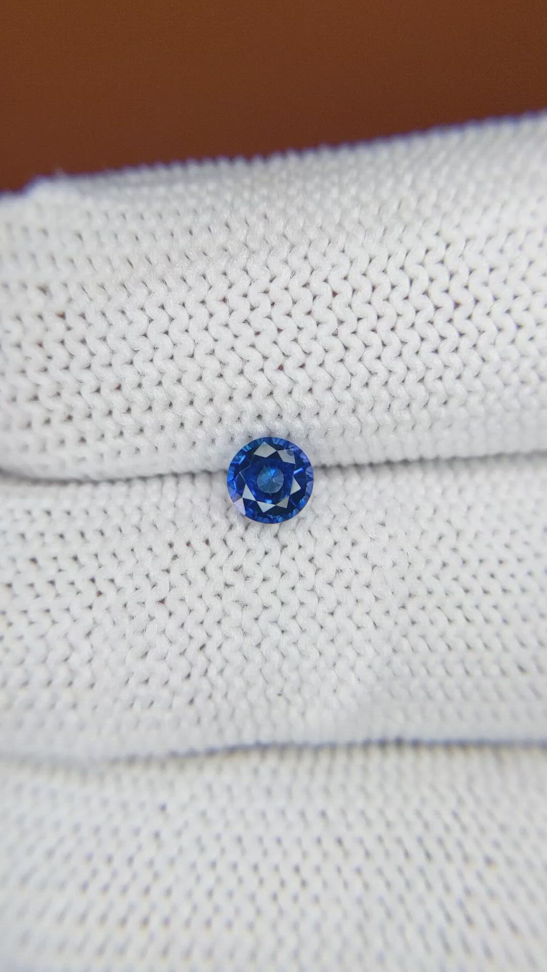0.43 Ct. Blue Sapphire from Ceylon (Sri Lanka) Size Video