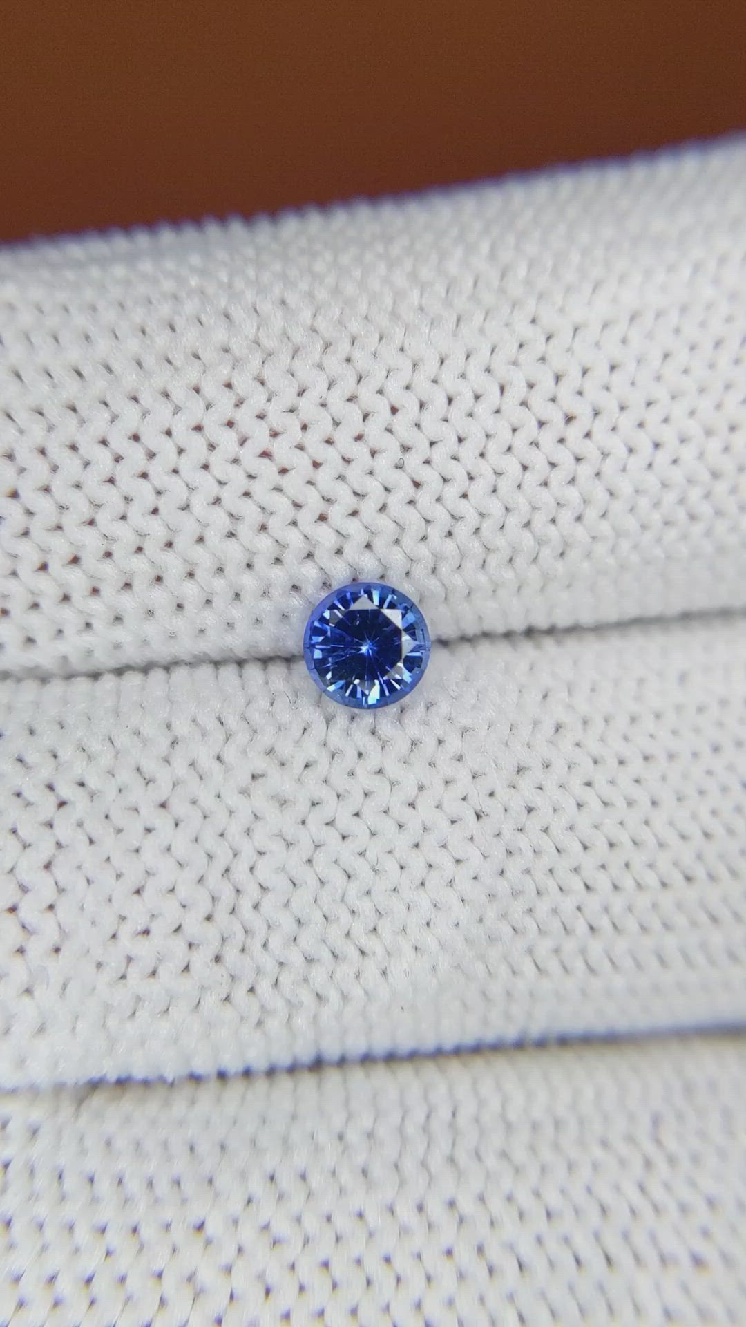 0.45 Ct. Blue Sapphire from Ceylon (Sri Lanka) Size Video