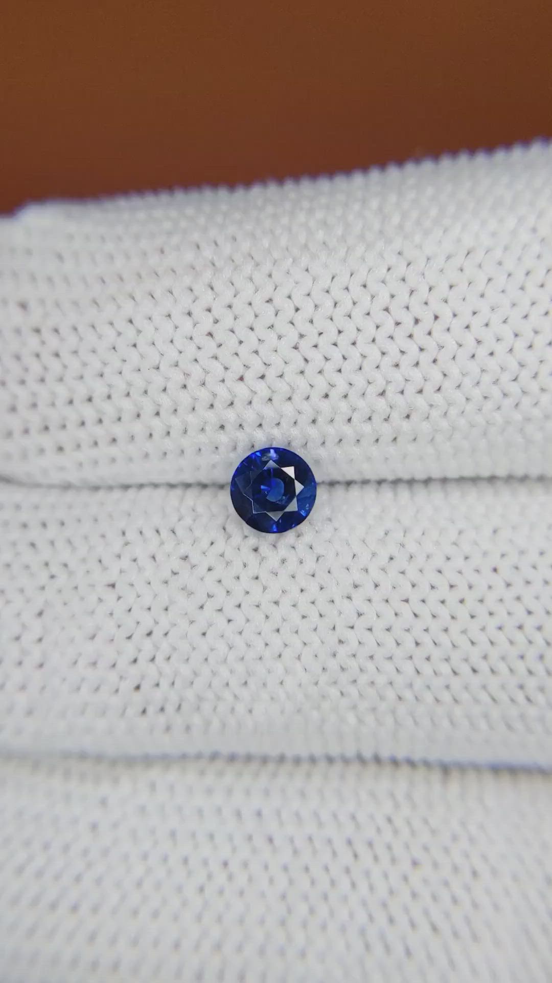 0.54 Ct. Blue Sapphire from Ceylon (Sri Lanka) Size Video