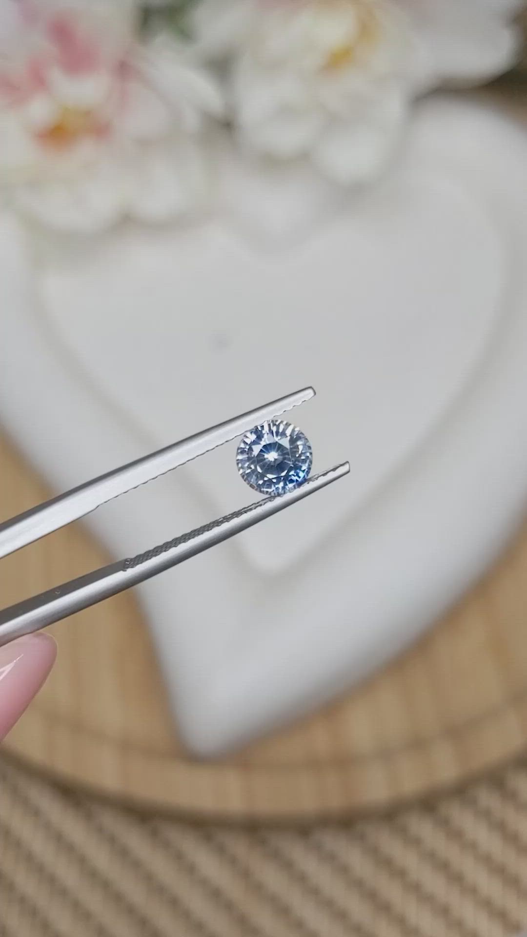 1.27 Ct. Bi Color / Parti Sapphire from Ceylon (Sri Lanka) Size Video