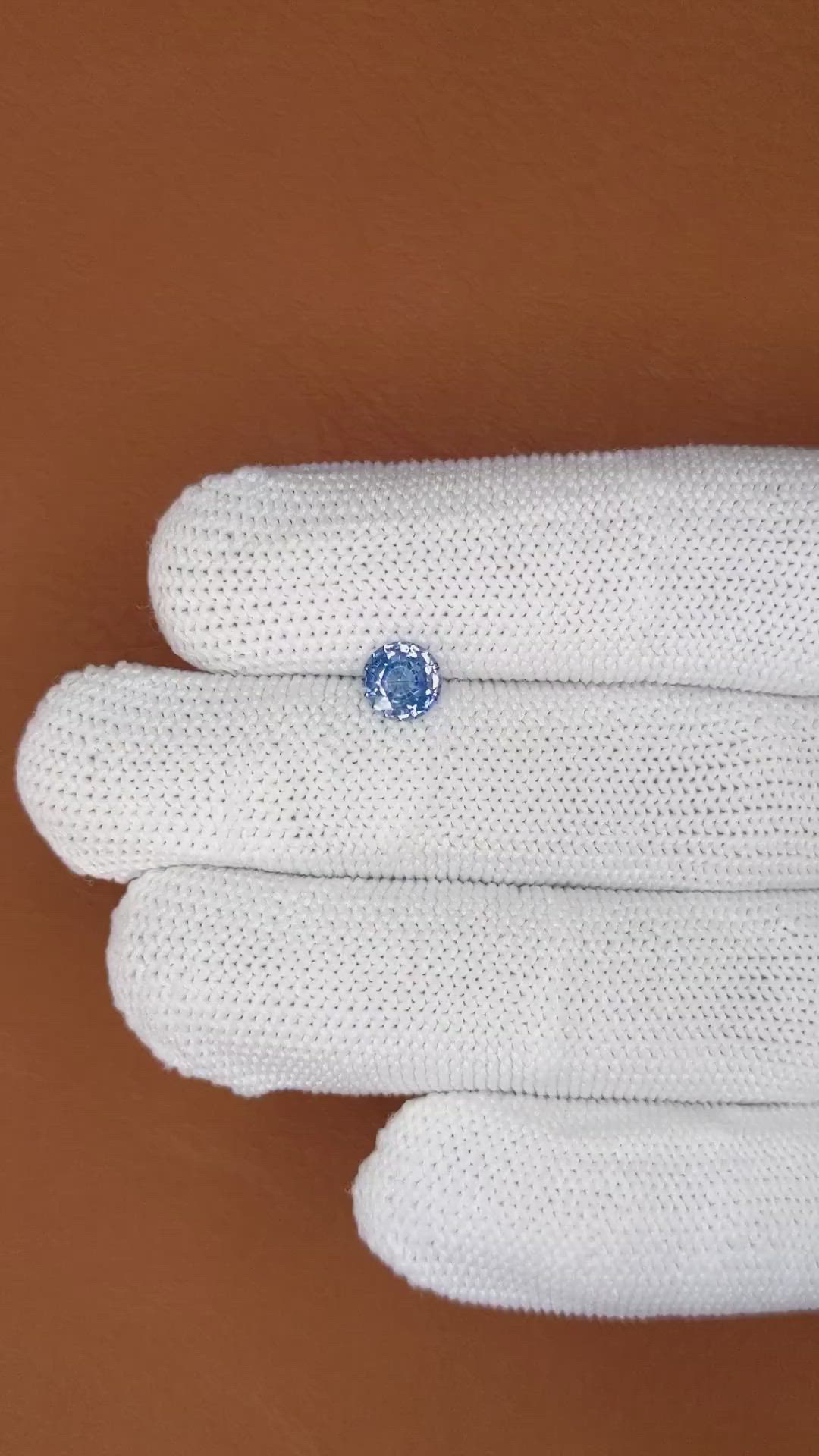 0.89 Ct. Bi Color / Parti Sapphire from Ceylon (Sri Lanka) Size Video