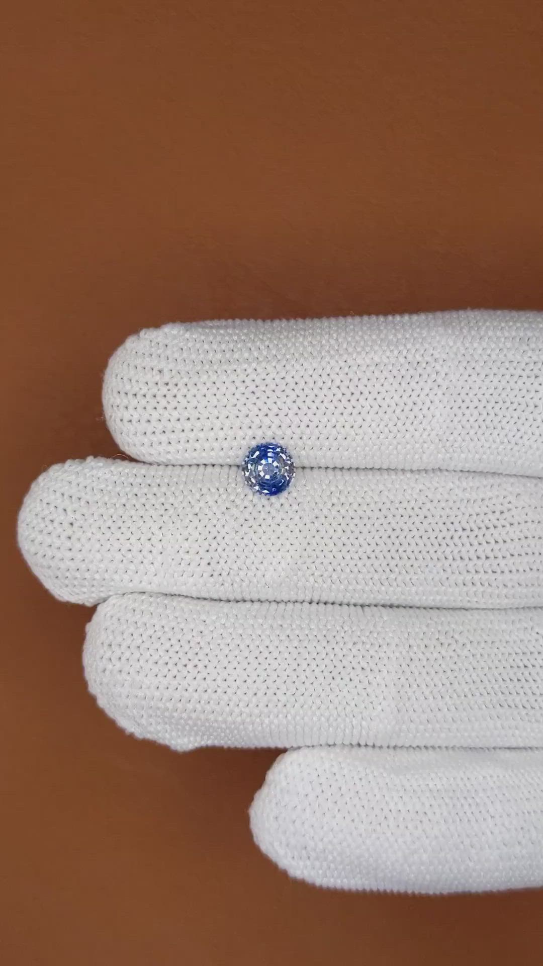 0.89 Ct. Bi Color / Parti Sapphire from Ceylon (Sri Lanka) Size Video