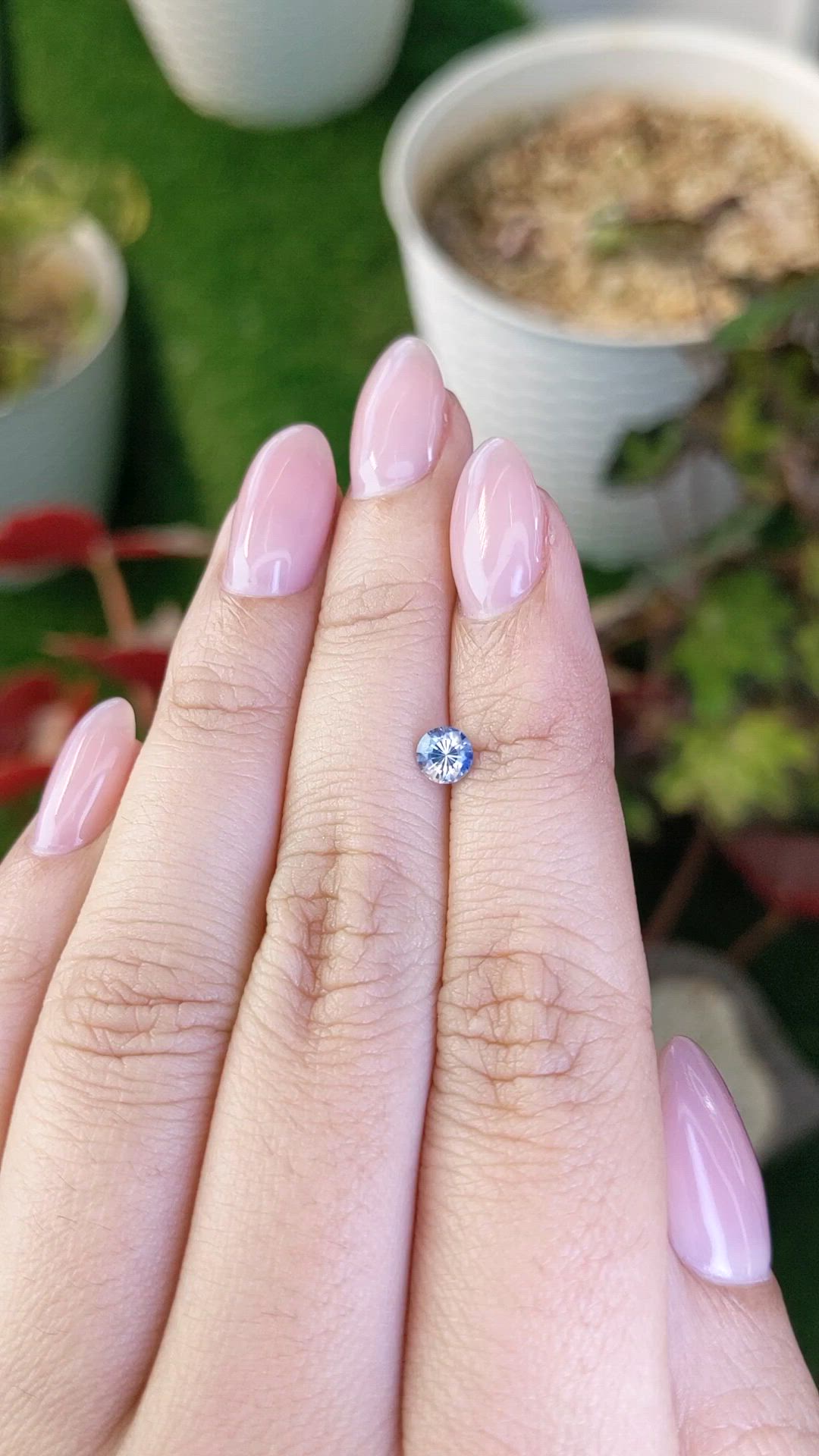0.46 Ct. Bi Color / Parti Sapphire from Ceylon (Sri Lanka) Size Video