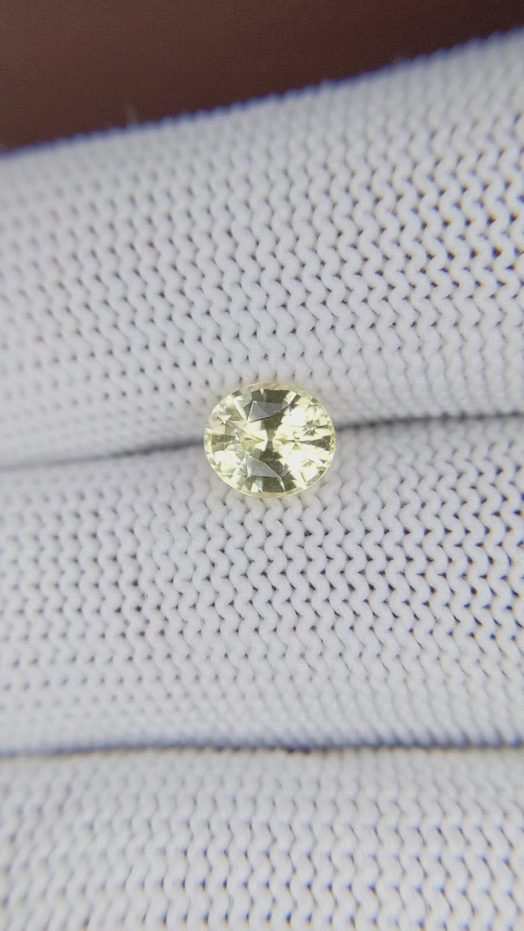 1.32 Ct. Yellow Sapphire from Ceylon (Sri Lanka) Size Video