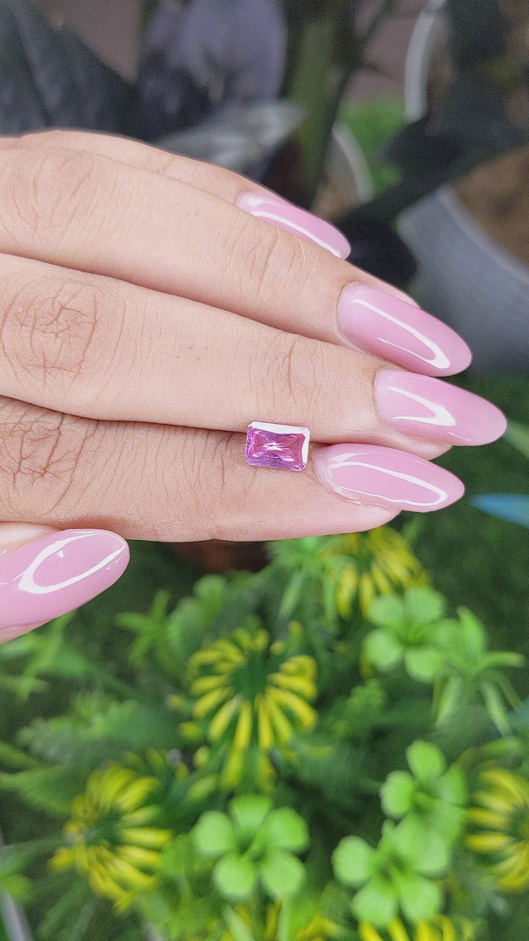1.01 Ct. Pink Sapphire from Ceylon (Sri Lanka) Size Video