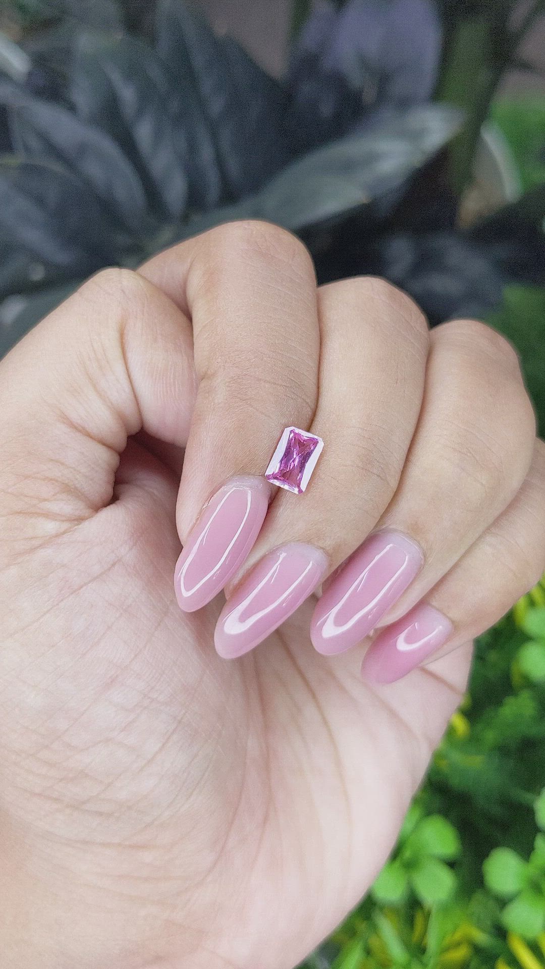 1.01 Ct. Pink Sapphire from Ceylon (Sri Lanka) Size Video
