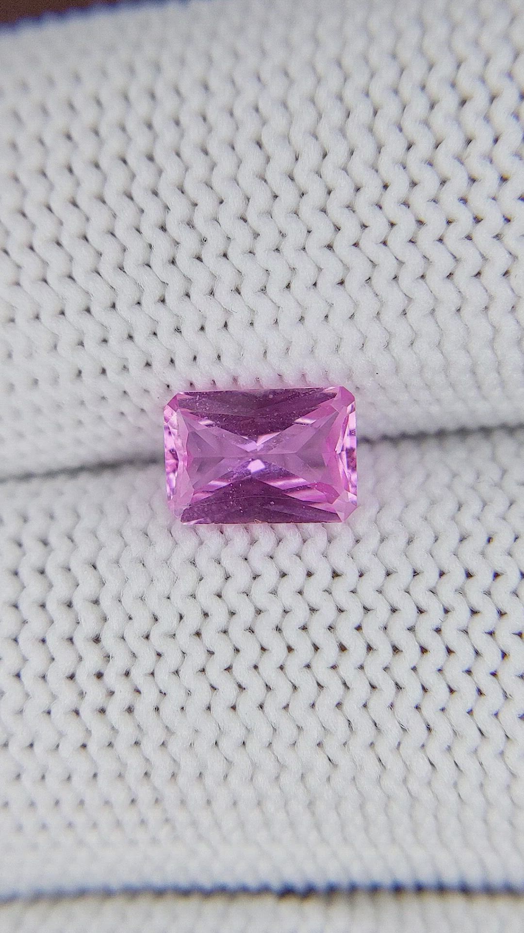 1.01 Ct. Pink Sapphire from Ceylon (Sri Lanka) Size Video