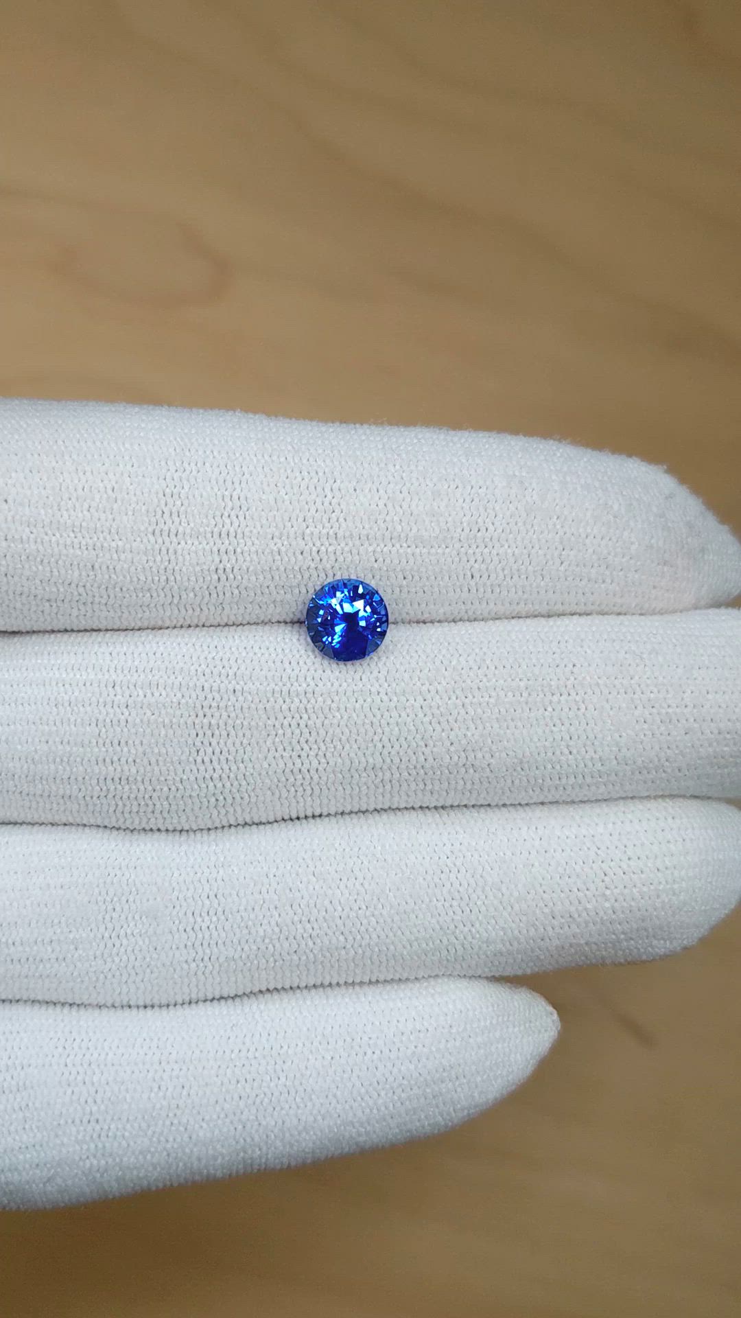 2.01 Ct. Blue Sapphire from Ceylon (Sri Lanka) Size Video