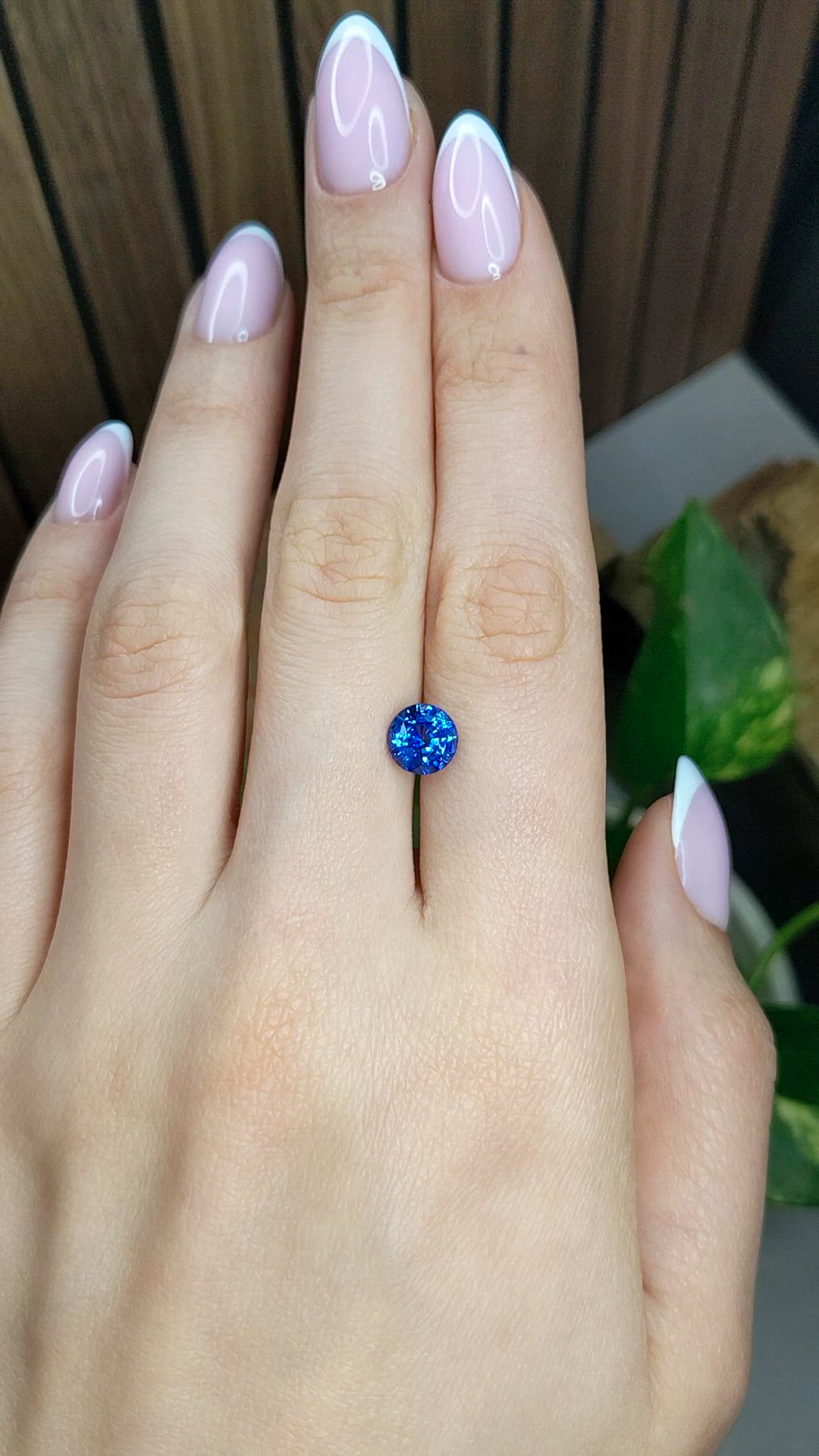 2.21 Ct. Blue Sapphire from Ceylon (Sri Lanka) Size Video