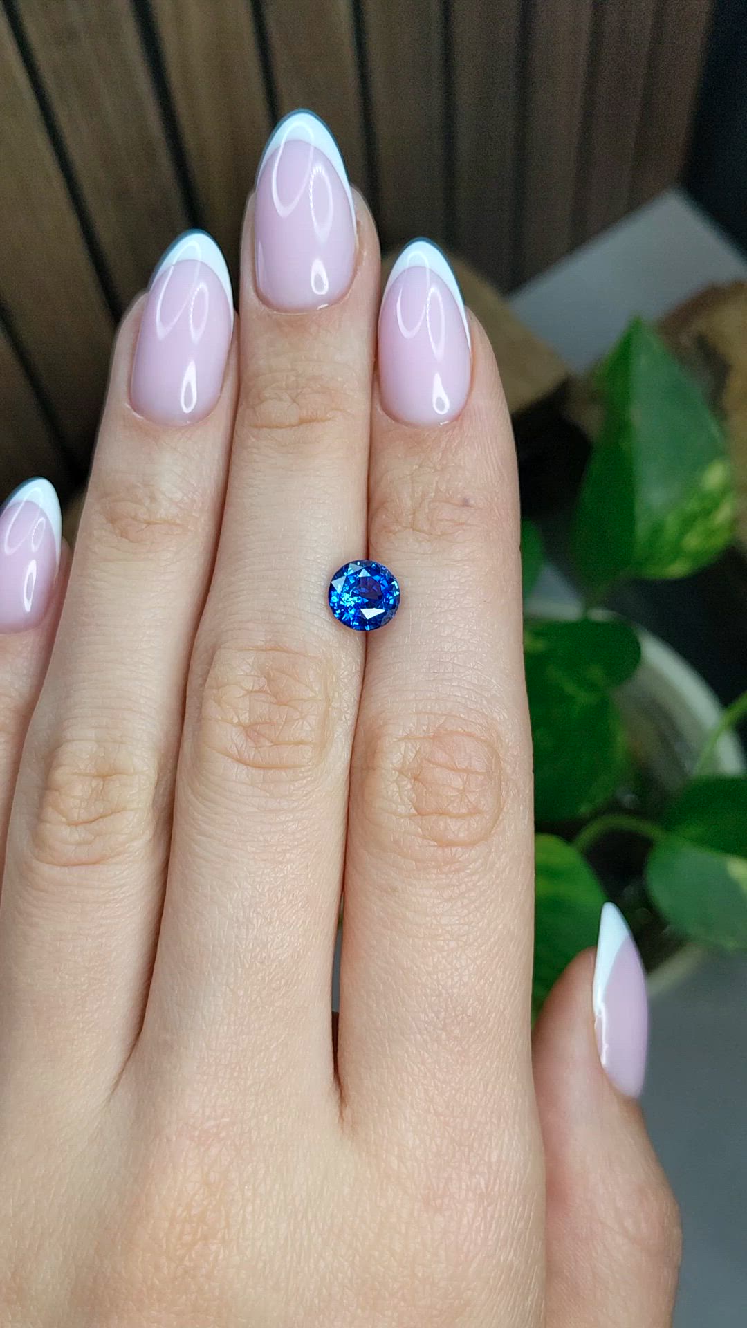 2.21 Ct. Blue Sapphire from Ceylon (Sri Lanka) Size Video