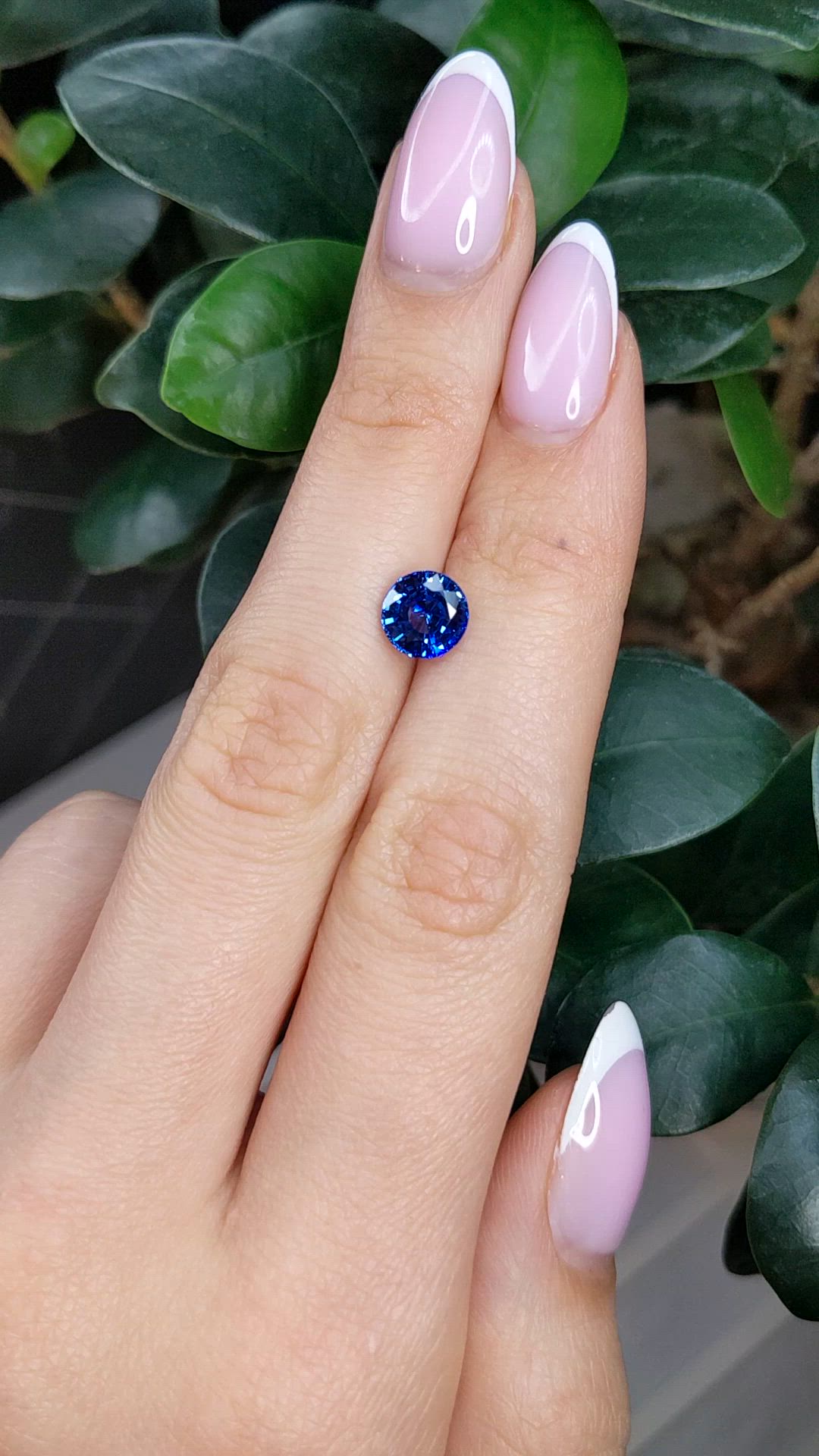 2.10 Ct. Blue Sapphire from Ceylon (Sri Lanka) Size Video