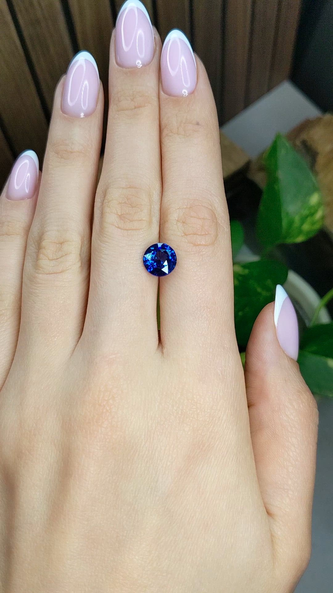 3.06 Ct. Blue Sapphire from Ceylon (Sri Lanka) Size Video