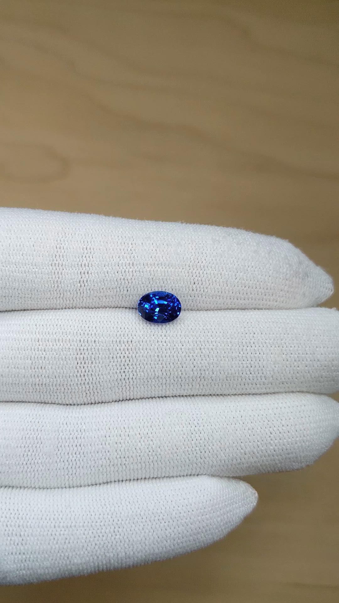2.19 Ct. Blue Sapphire from Ceylon (Sri Lanka) Size Video