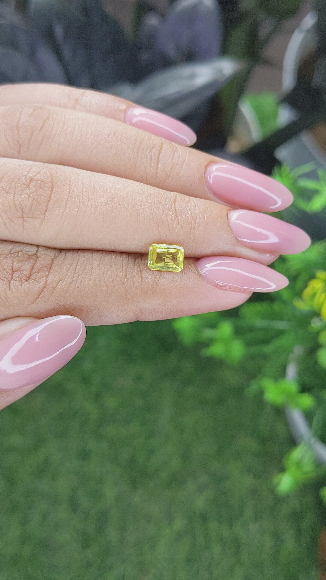 1.01 Ct. Yellow Sapphire from Tanzania Size Video
