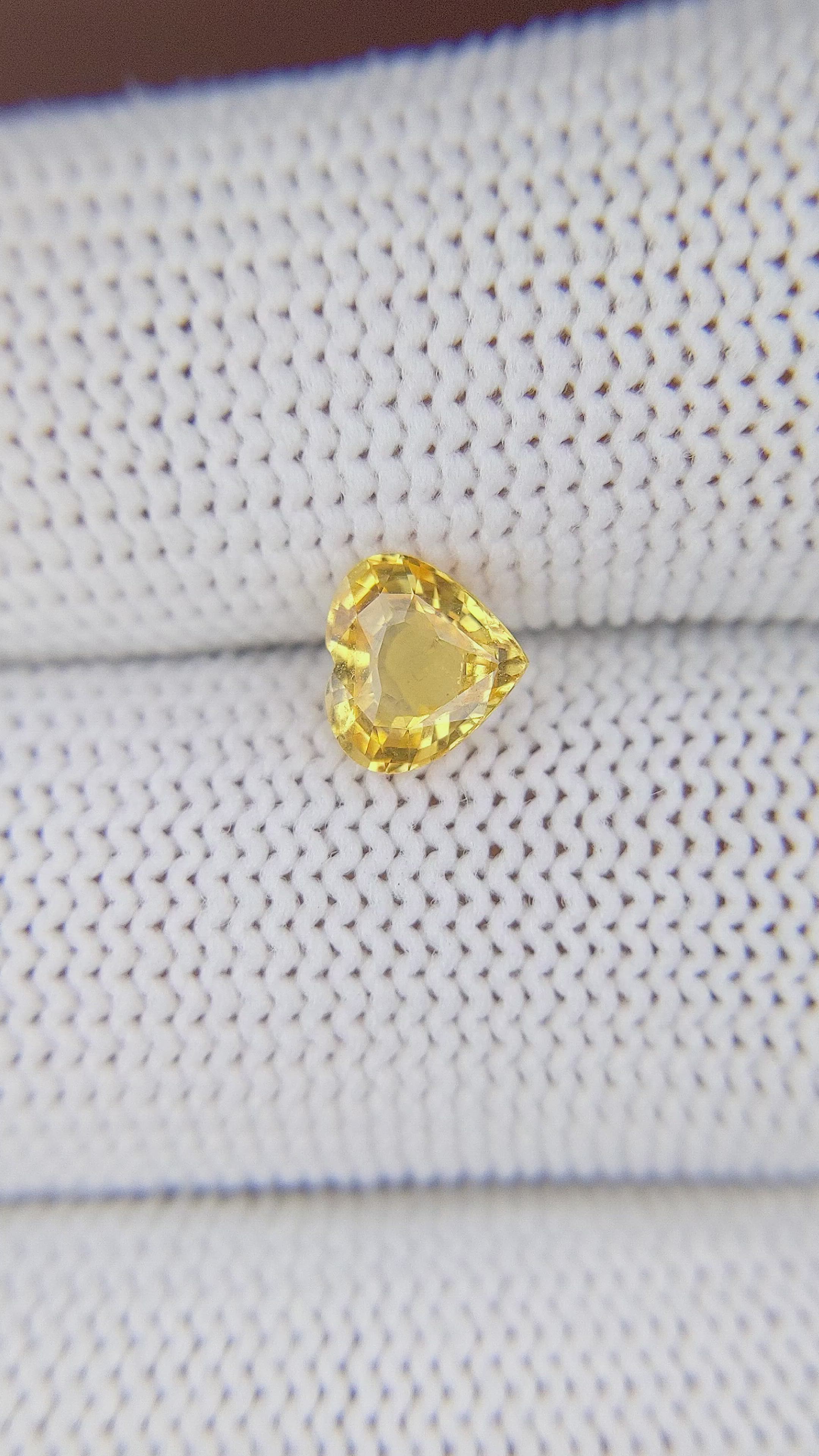 0.99 Ct. Yellow Sapphire from Ceylon (Sri Lanka) Size Video