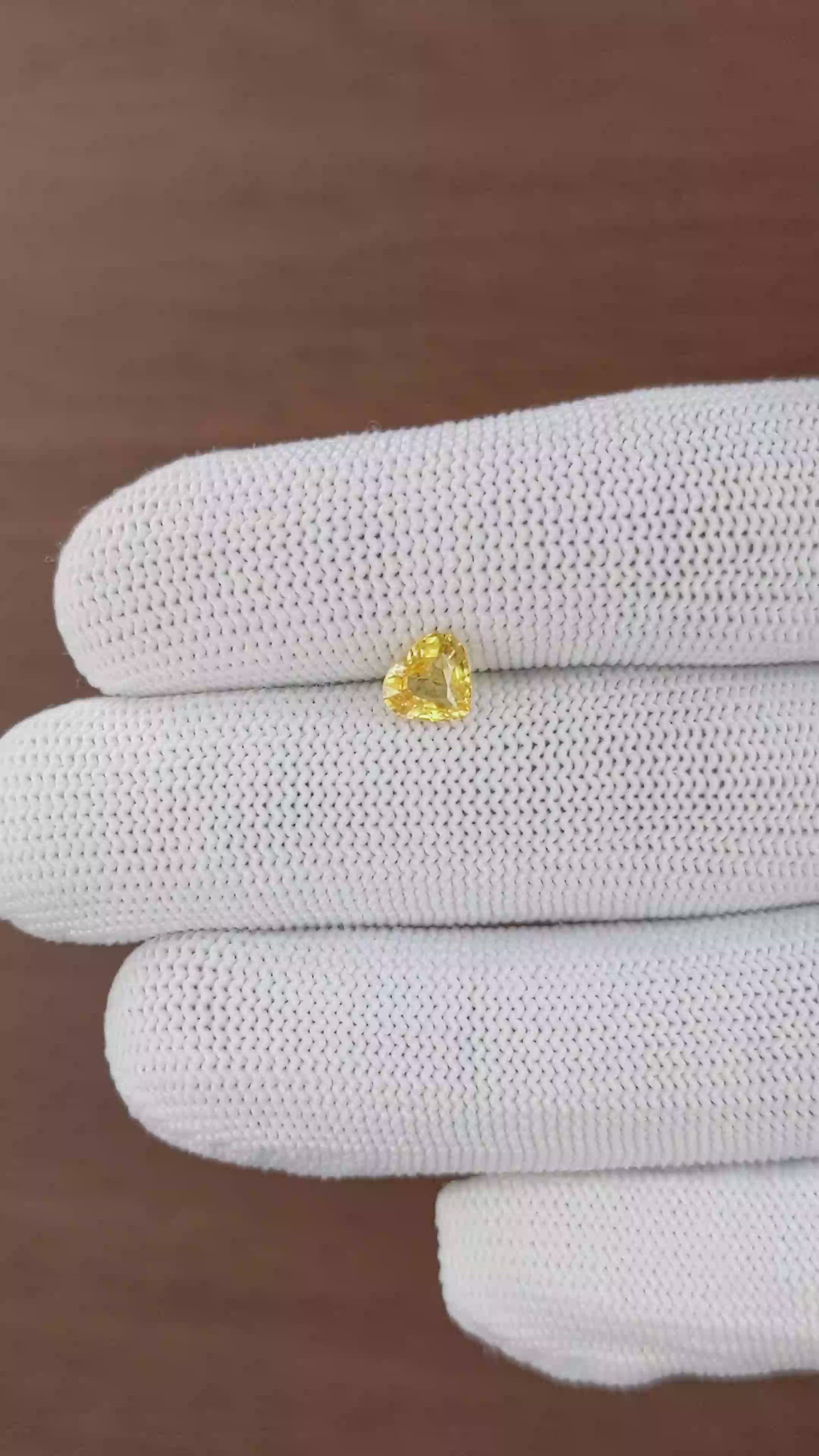 0.99 Ct. Yellow Sapphire from Ceylon (Sri Lanka) Size Video