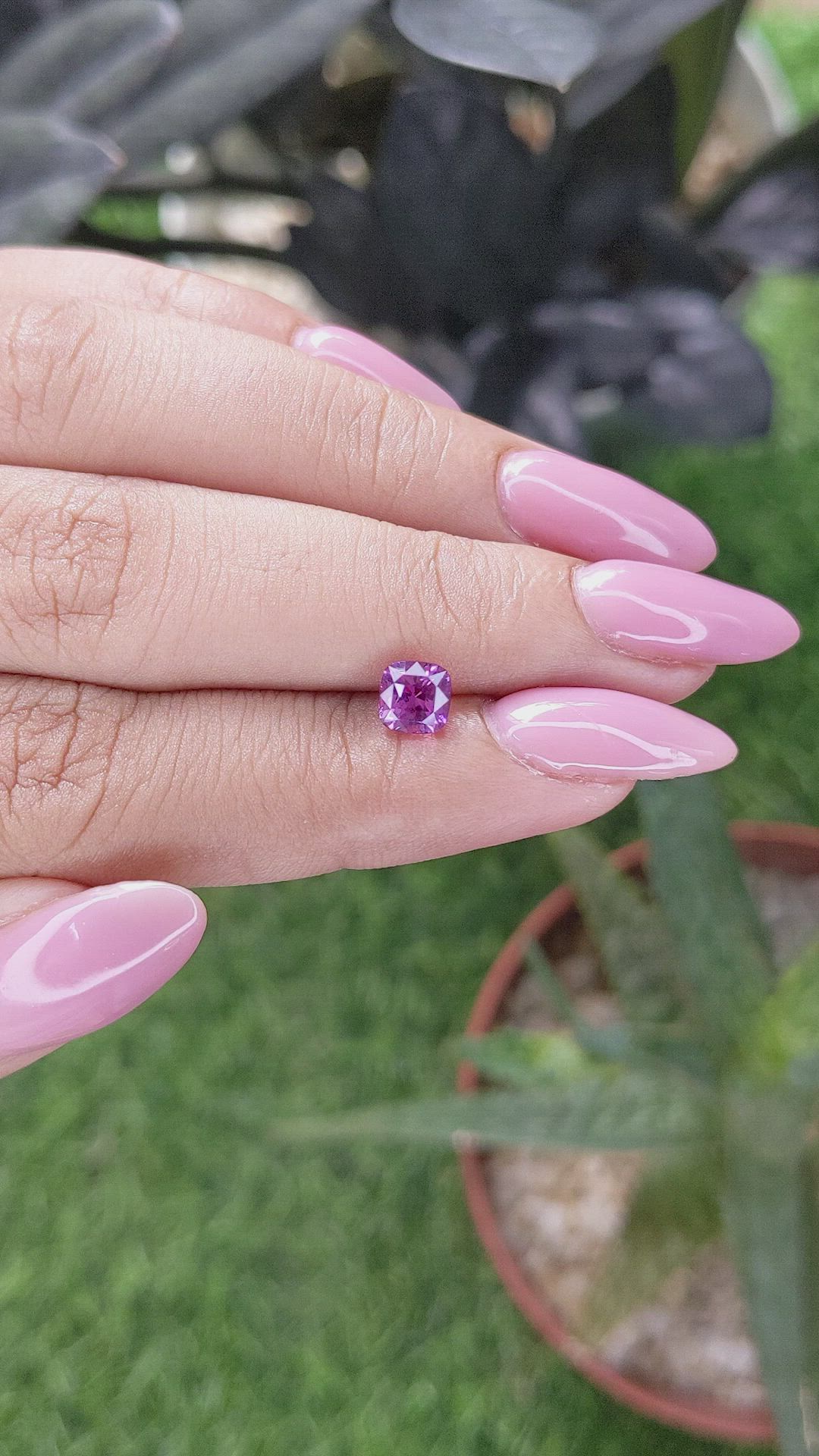 1.07 Ct. Pinkish Purple Sapphire from Ceylon (Sri Lanka) Size Video